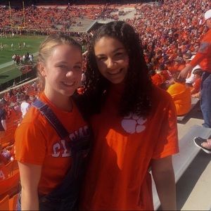 Meet your Posher, Danyelle